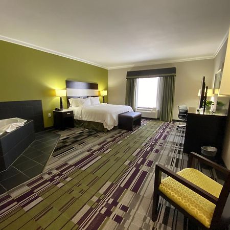 Hampton Inn By Hilton Leesville Fort Johnson Exterior foto