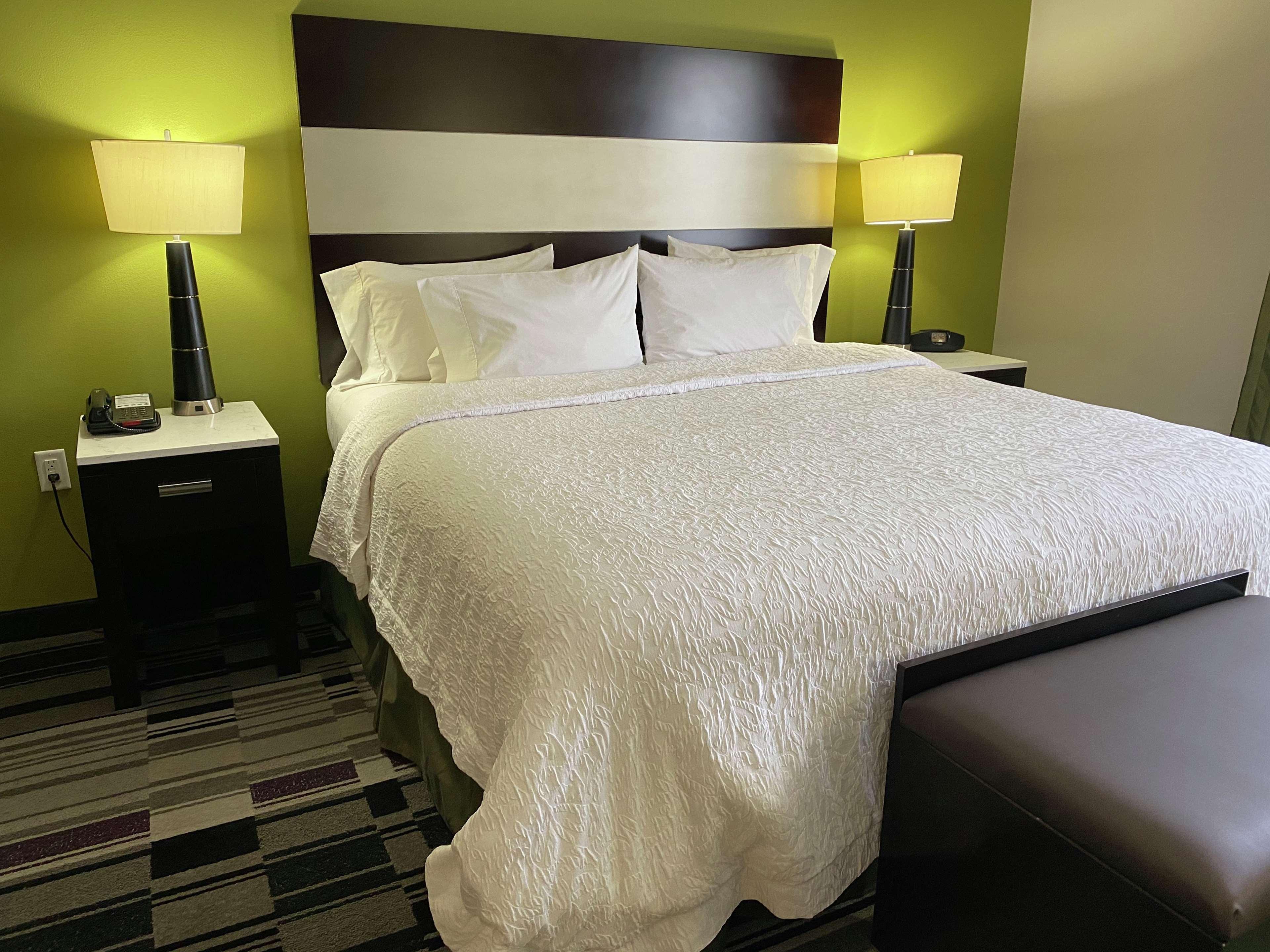 Hampton Inn By Hilton Leesville Fort Johnson Exterior foto