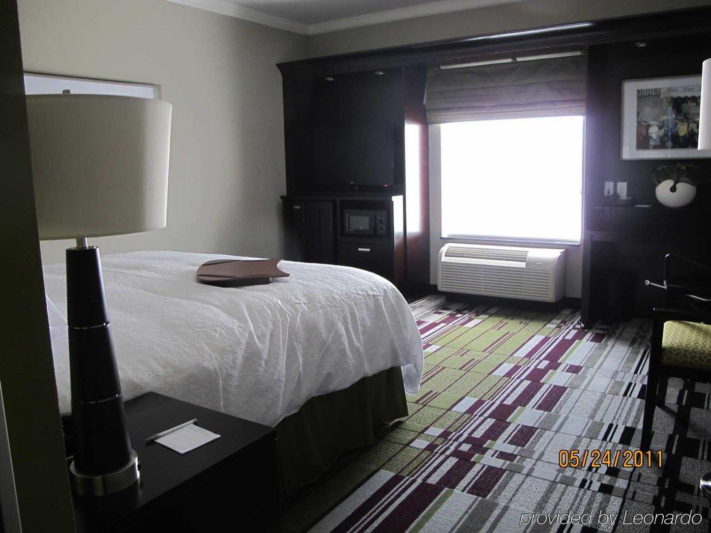 Hampton Inn By Hilton Leesville Fort Johnson Exterior foto